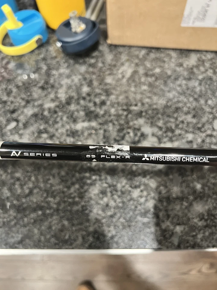 Titleist TSR2 18* 5-Madera Flex Regular Mitsubishi Tensei Azul Buen Agarre Tamaño Mediano Foto 4 de 4