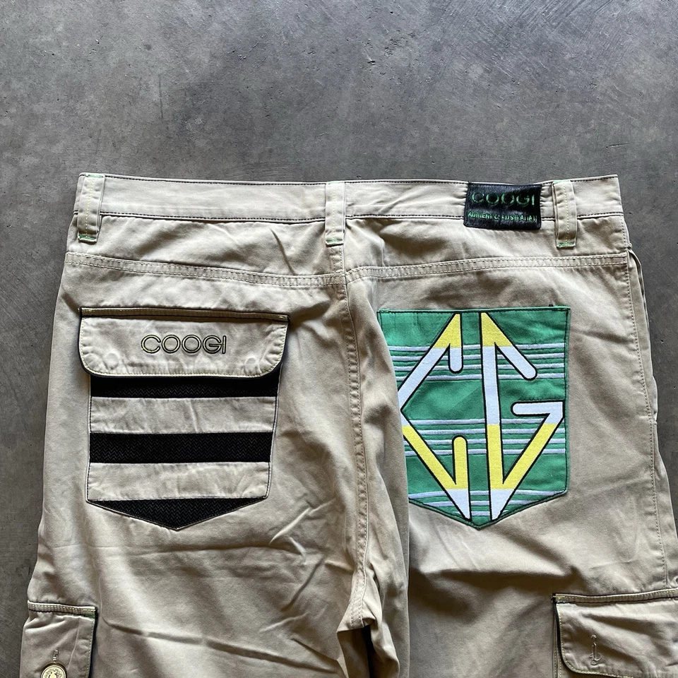 复古 Y2K COOGI 工装短裤标签尺寸 46 最适合 44 — 第 2/4 张图片