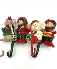 Vtg J.S.N.Y. Plastic Holiday Stocking Hangers Set Of 4