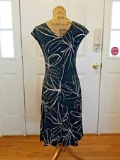 Lady Hathaway Women's Black / White Knot Front V-Neck Cap Sleeve Dress Size 10