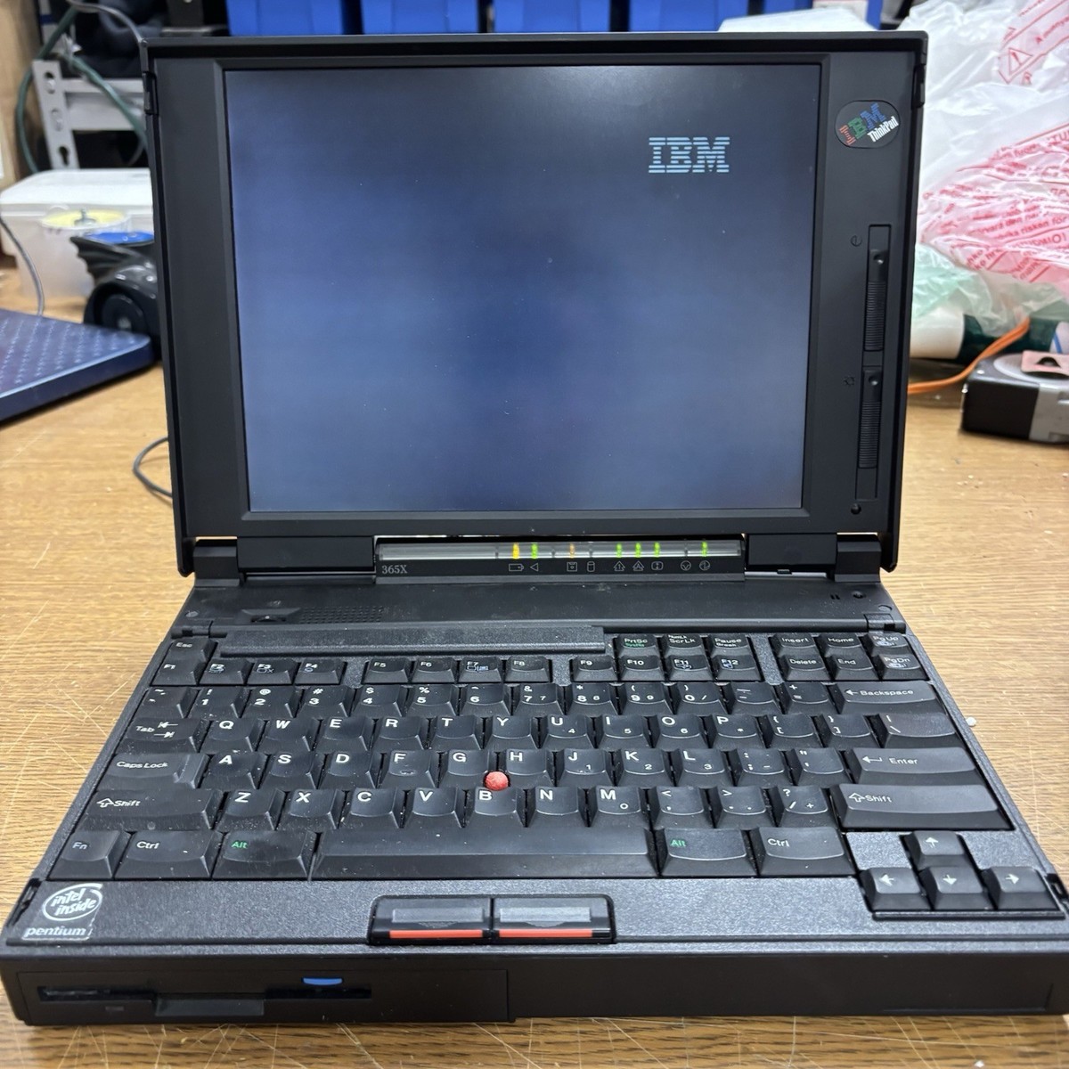 IBM Thinkpad 365X - Vintage Intel Pentium Notebook with Microsoft