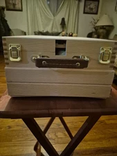 VISWIN Tabletop Sketch Box Easel Designed for Artists Who Need A Portable Easel