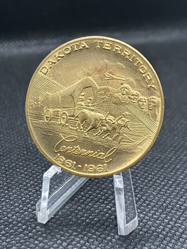 1961 Dakota Territory Centennial Indian Horse Wagon Souvenir Coin Token 50 cents