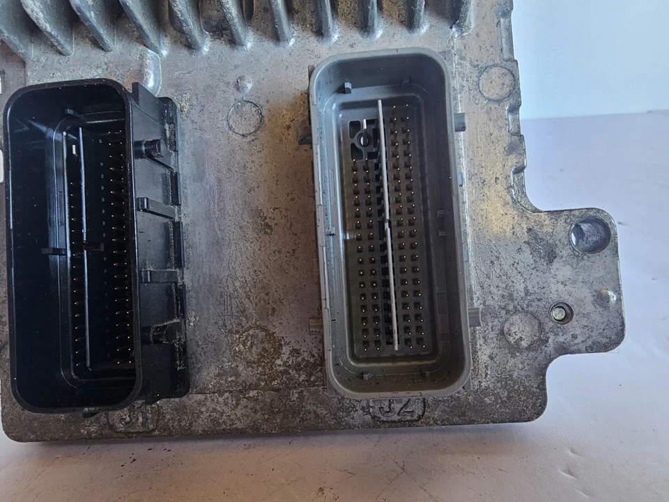Engine Control Module (ECM) ACDelco GM Original Equipment 12612397. B6 Foto 3 de 4