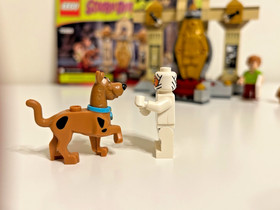 LEGO Scooby-Doo: Mummy Museum Mystery (75900) Complete with Minifigures