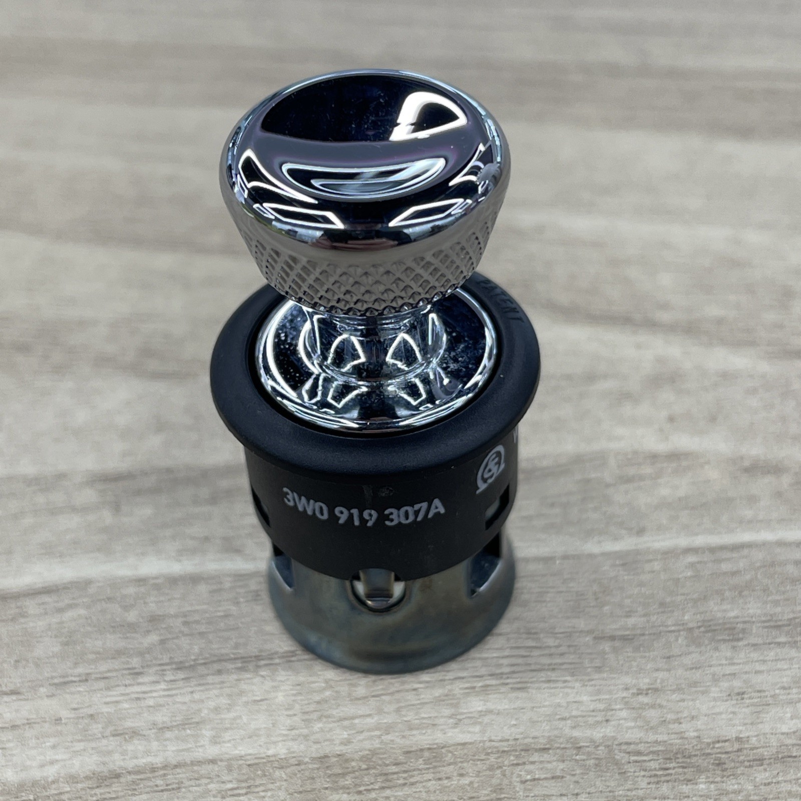 Oem 12V  Cigarette Lighter Knob 3W0919307A Bentley continental Flying Spur W6