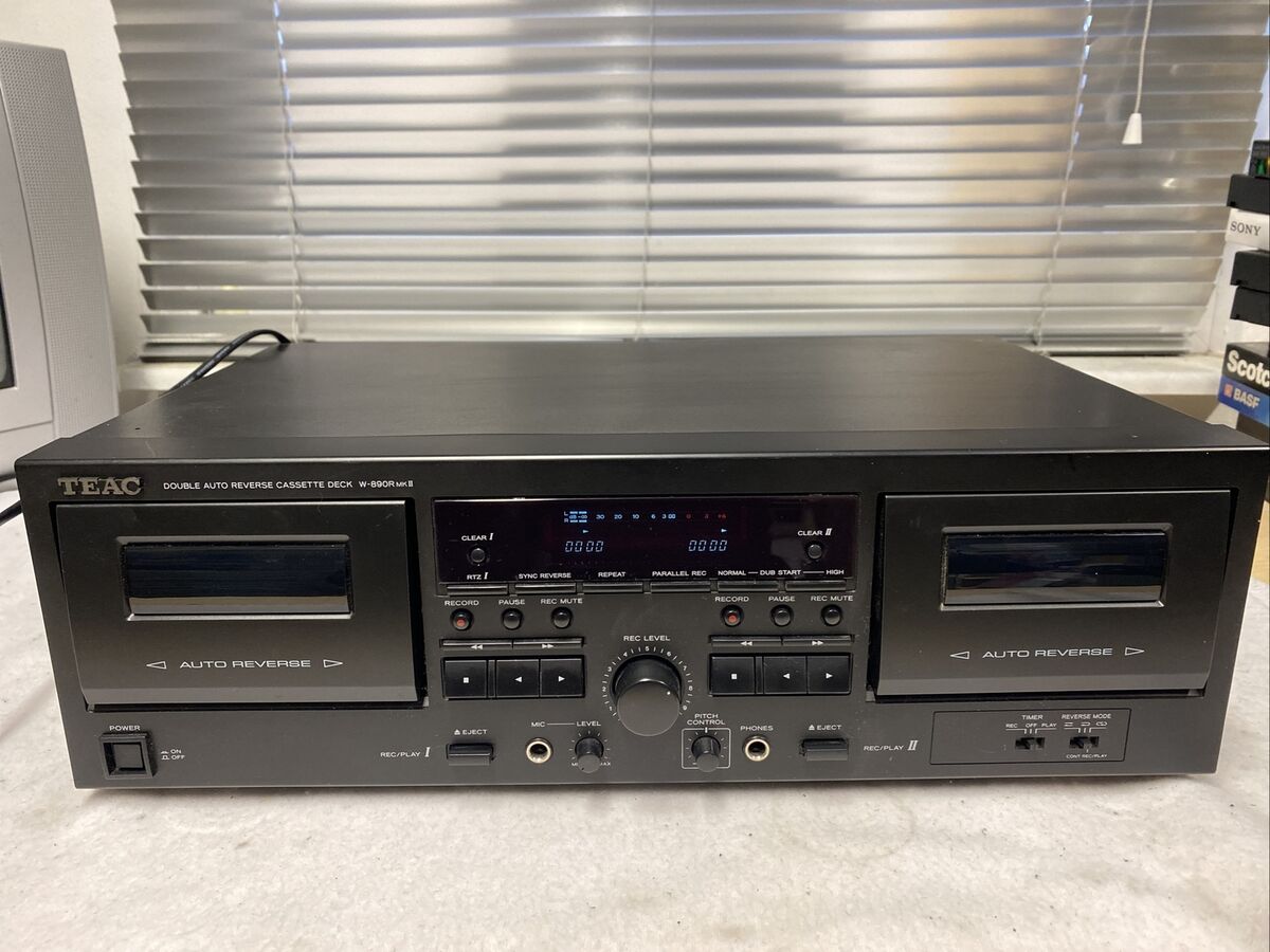 TEAC W-890R MKII Double Auto Reverse Cassette Deck TEAC W-890R MKII Double Auto Reverse Cassette Deck