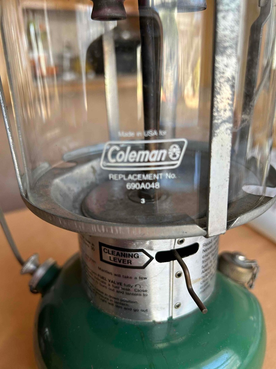 Vintage Coleman 2 Mantle Lantern Model 220K 220k195 for sale