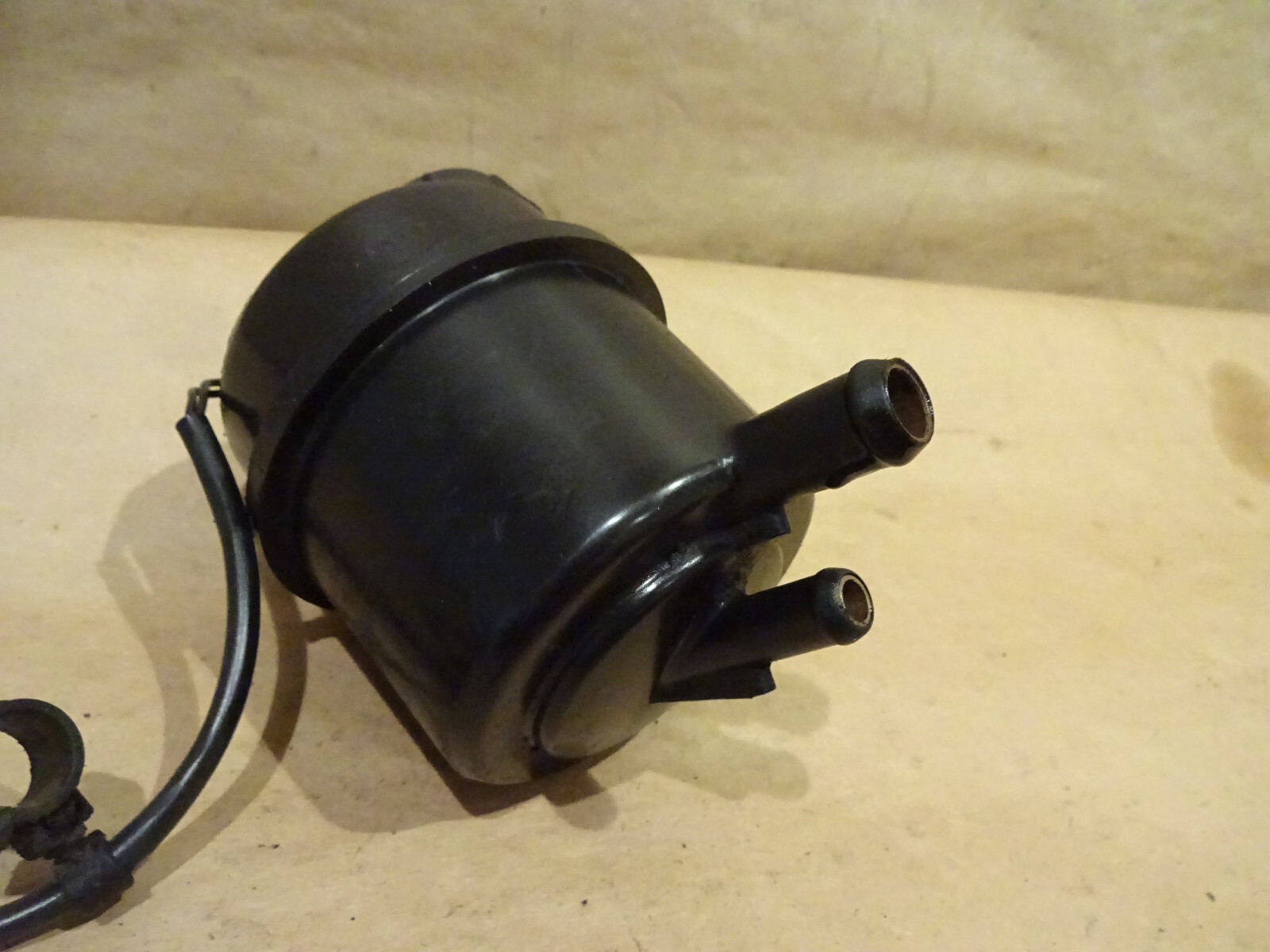 Maserati 4200 -Quattroporte - F1 Oil Tank - Gearbox P/N 184968