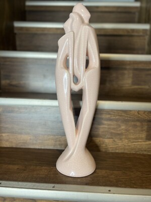 Heager Lovers Embraceing Couple Harmony Redezvous Deco MCM Statue Figureine