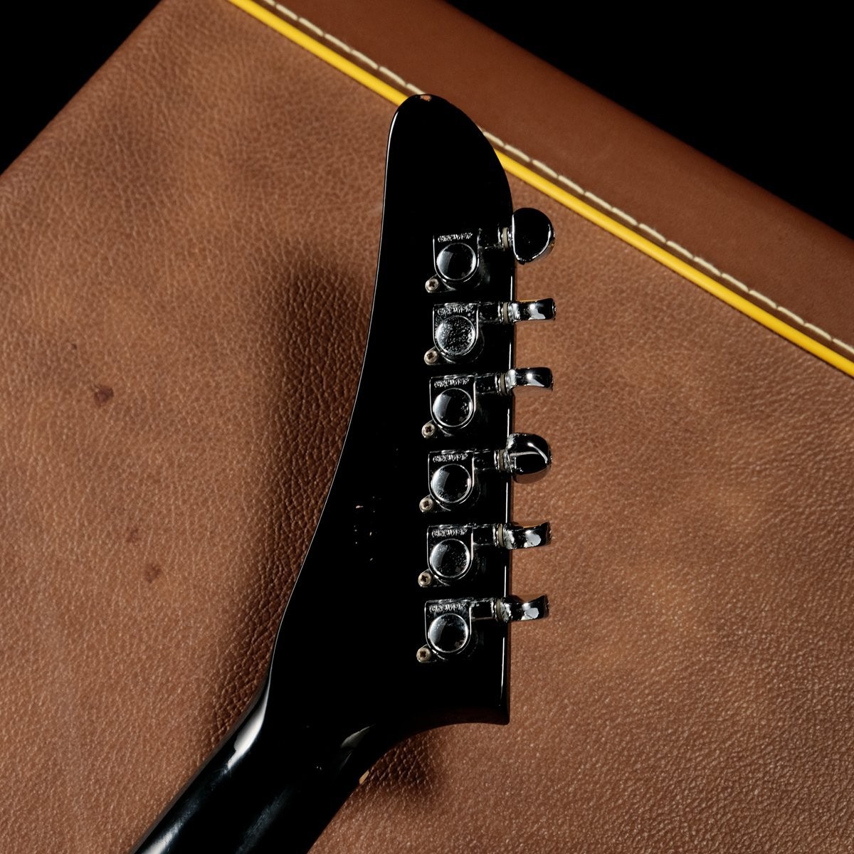 ギター Gibson Explorer 76 Reissue Ebony 2002 Gibson Explorer 76 Reissue Ebony 2002 - メルカリ