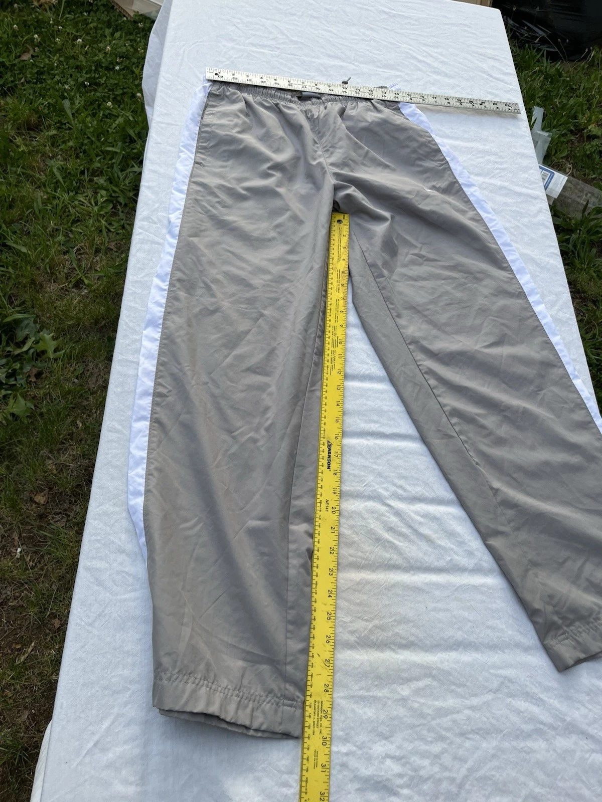Nike Track Pants Mens Small Gray Lined Zip Baggy Windbreaker White Line