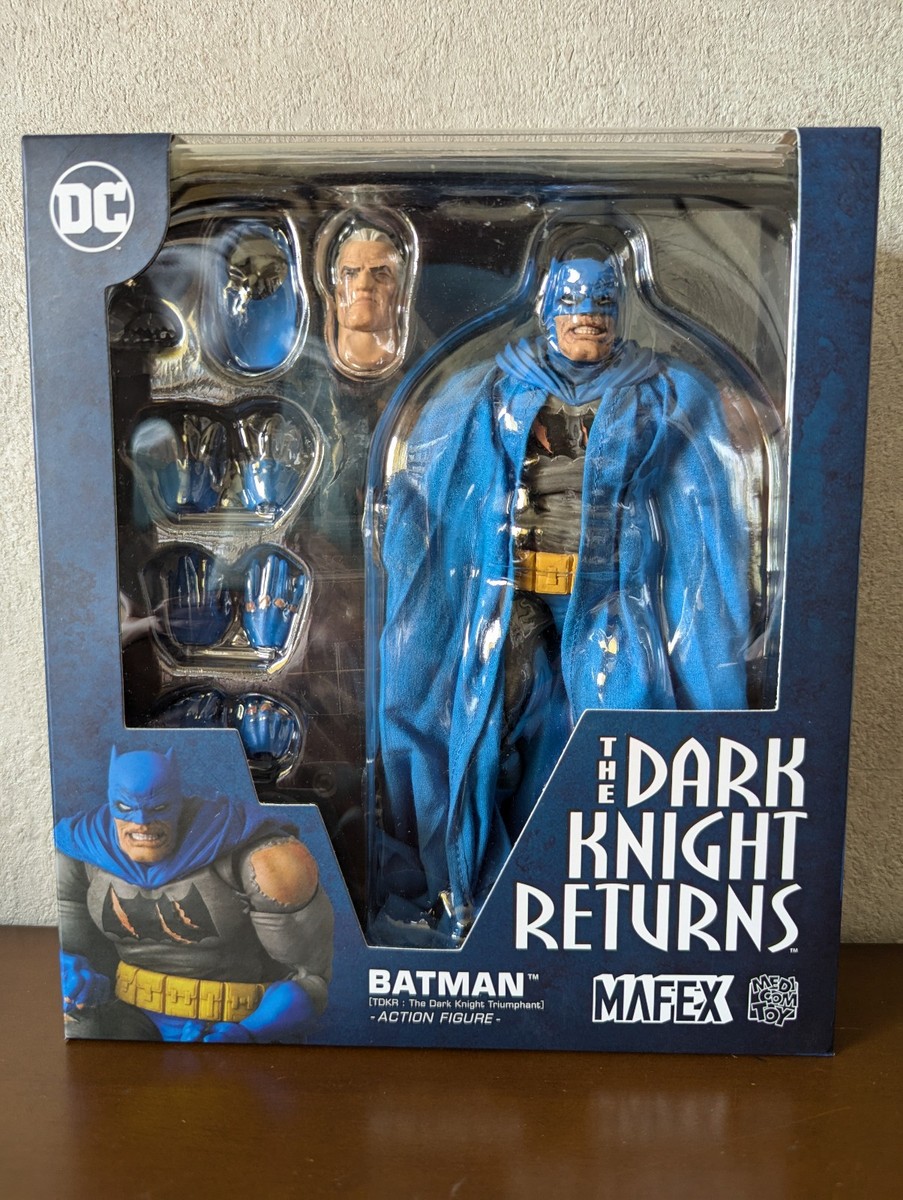 MAFEX マフェックス No.119 BATMAN Batman: The Dark Knight Returns Triumphant MAFEX #119 Batman