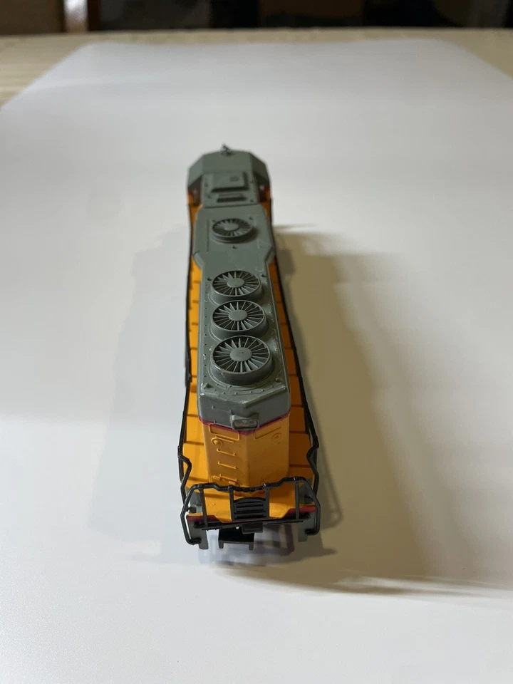 HO Scale Bachmann EMD GP-40 Diesel Loco Union Pacific #866 No Box - Image 4 of 4