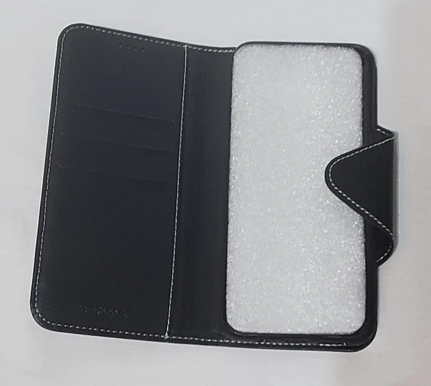 Maxboost Flip Wallet Cell Phone Case with Magnetic Latch - Samsung Galaxy S10 + - Image 3 of 4