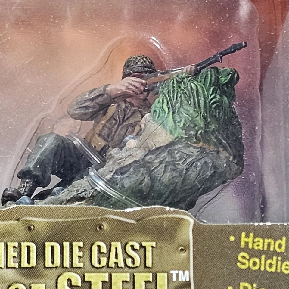 Forces of Valor Soldiers of Steel 101st Airborne, 327th Glider 1st Sgt. Valero - Image 2 of 4