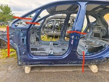 BMW 2 Active Tourer F45 Linke metallische Seitenschwellerabdeckung 32249764