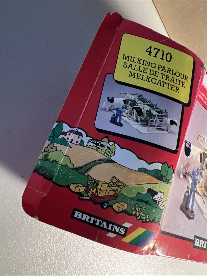 Vintage Britains Farm Milking Parlour - Image 3 of 4