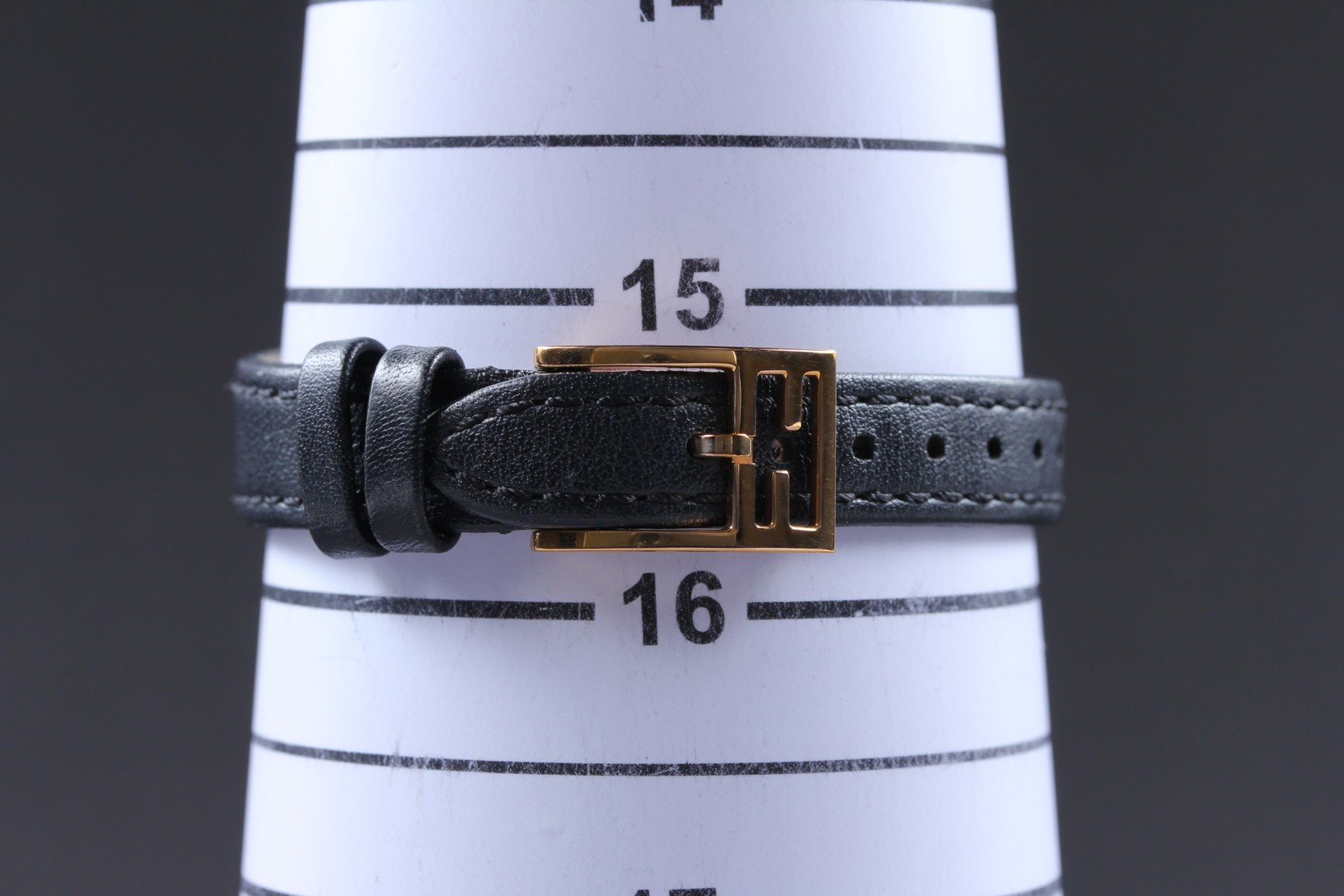 Near MINT Fendi My Way 35000S Black Dial Gold Quartz 28mm Ladies Elegant Watch thumbnail 9