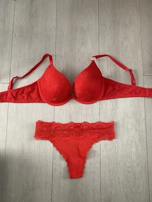 Newlook Womens Red Floral padded underwired Lace Underwear Set 36c Size 10 - Image 1 of 3