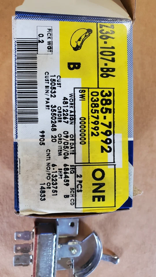 Chevrolet Impala 1965-1966 1969-1972 camioneta Blazer interruptor soplador 3857992 Nuevo de Lote Antiguo Foto 2 de 2