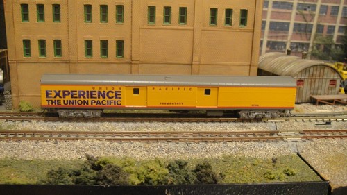 Coche de pasajeros Union Pacific Kato Experience personalizado escala N Promontory #5752 | Zustand: New