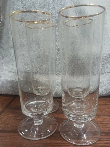 WATERFORD -  Vintage 7 in. Gold-rimmed "GISELLE" Champagne set of 5 (new w/o tag