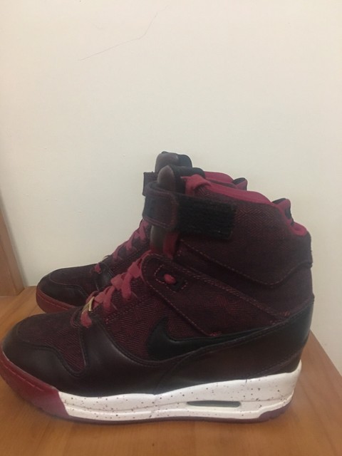 wmns nike air revolution sky hi
