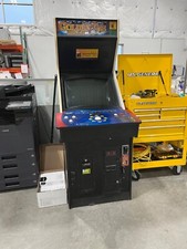 GOLDEN TEE Complete Golf Full Size Arcade Sports Game WORKS GREAT Fore 27" LCD