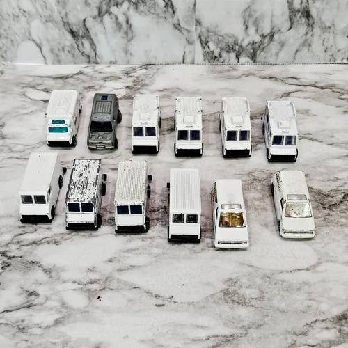 Vintage Hot Wheels Delivery Vans 1980s Lot of 10 Black Wall Tire Losse Played w/