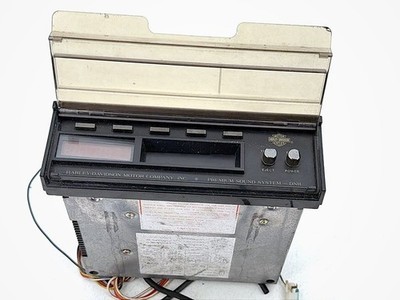 93 Harley Touring Electra Glide Classic OEM Radio Cassette Player Audio 76146-98
