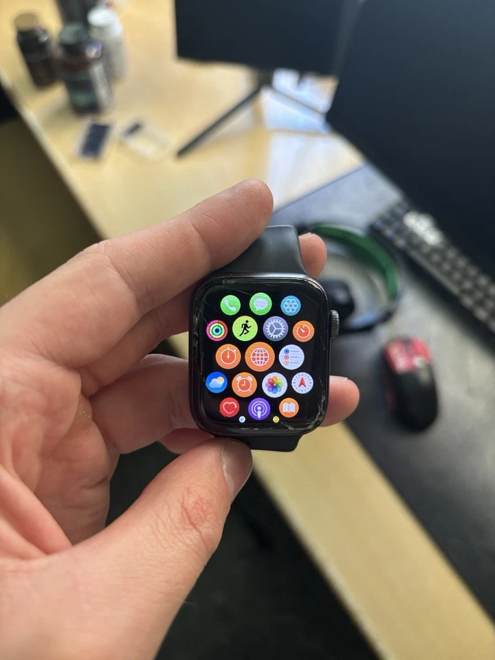 Apple Watch LTE SE GPS 44mm Gen 1 Usado (Leer Descripción) - Imagen 2 de 4