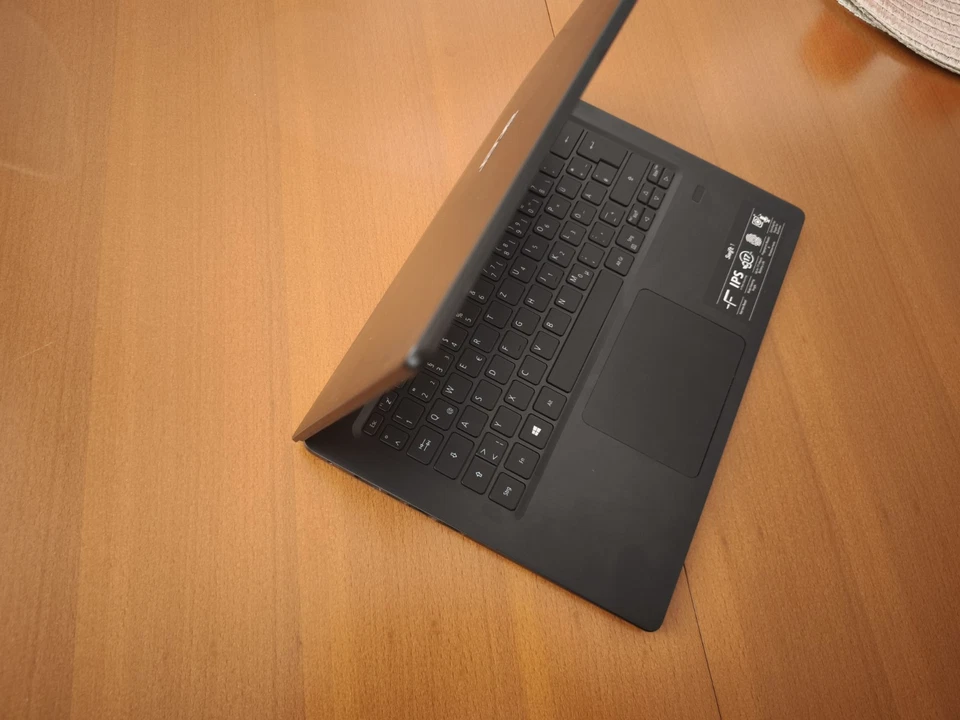 Acer Swift SF114-32 – Lüfterlos & sehr lange Akkuzeit Windows 11 - Bild 4 von 4