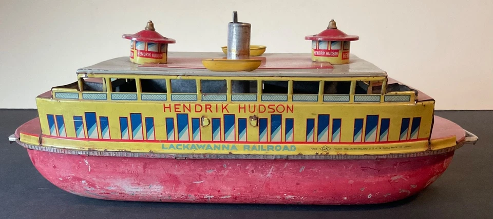 ANTIQUE TIN TOY BOAT SHIP HENDRIK HUDSON LACKAWANNA RAILROAD JAPAN ENGLAND SHIP - Image 2 of 4