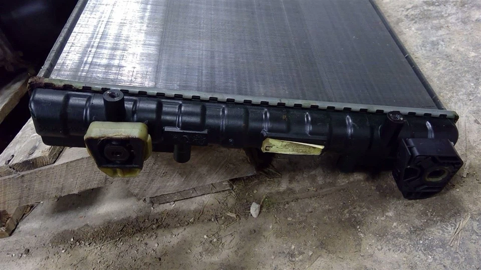 Radiador conversível compatível com 98-07 BEETLE 112092 - Imagem 2 de 4