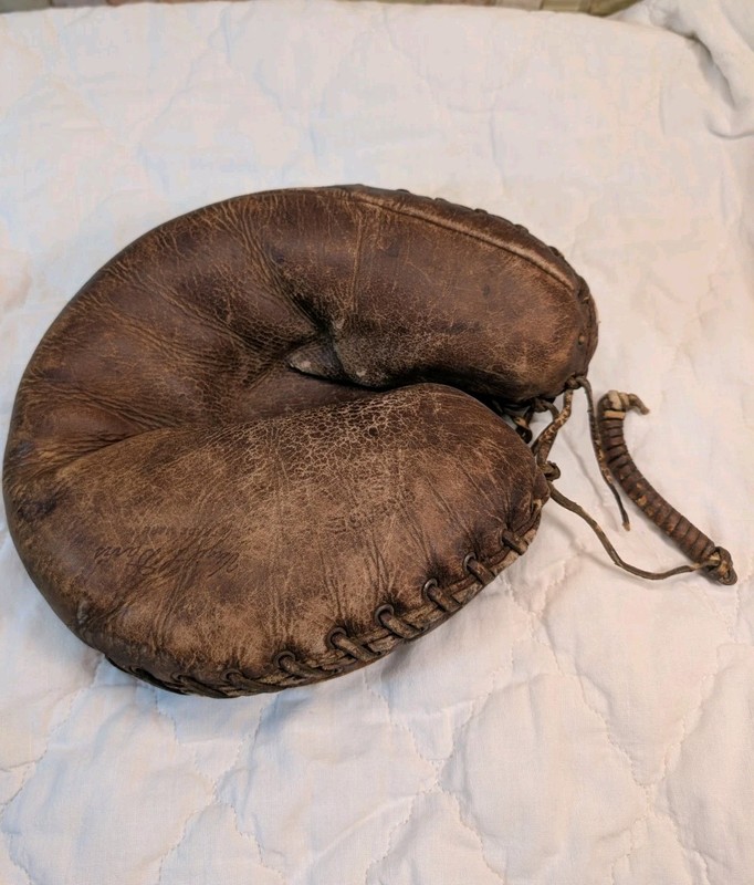 Vintage Cowhide Leather Catchers Mitt Virgil Davis Baseball Glove 1950's