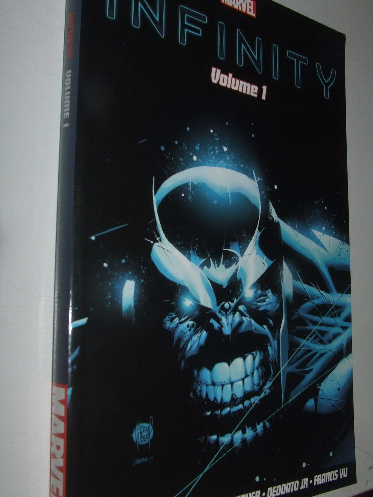 Infinity Volume 1 by Jonathan Hickman  Graphic Novel Marvel