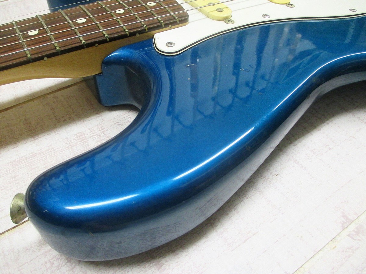 Fender Japan 1987 Squier by Fender ST362V E Serial Fender Japan 1987 Squier by Fender ST362V E Serial