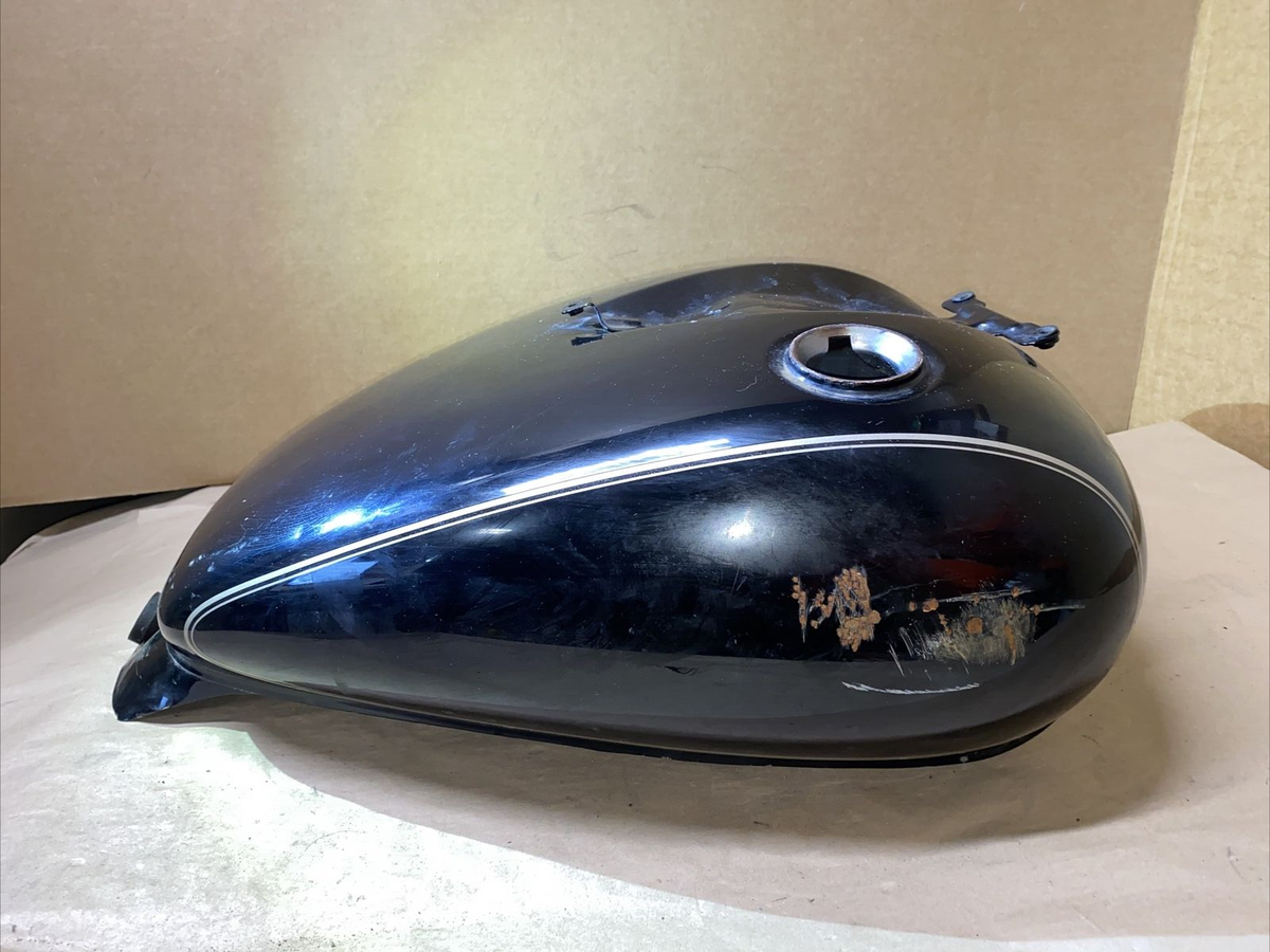 03-04 SUZUKI VL800 VL 800 VOLUSIA FUEL PETRO GAS TANK OEM 44100