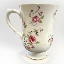 Royal Victoria Rosebud Footed Tea Coffee Mug Bone China Vintage England U7A
