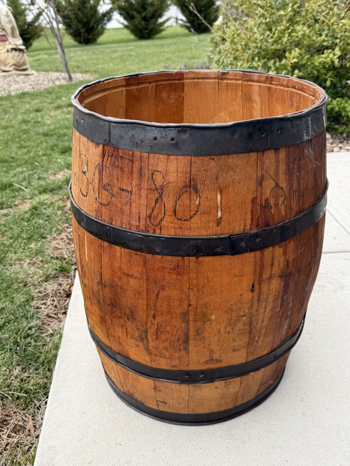 Vintage Rustic Primitive Decor Large Wooden Keg Barrel With Black Metal Bands