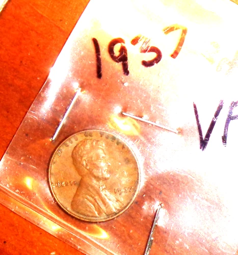1937 LINCOLN WHEAT-BACK PENNY - GRADES "VERY FINE"