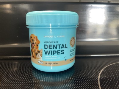 Uproot Pet Dental Wipes 50 Finger Wipes Freshens Breath With Natural Mint Oil 