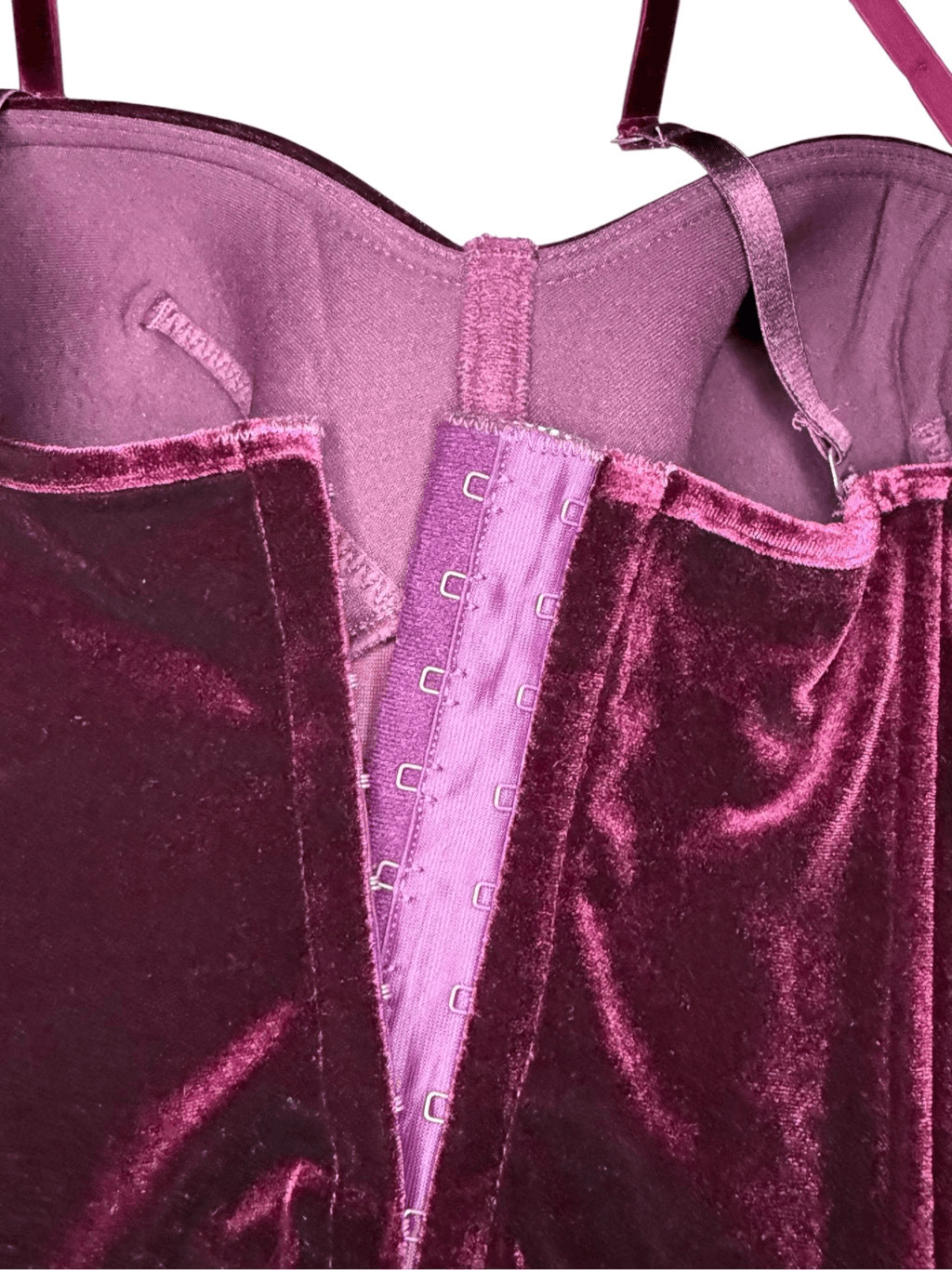 Shirley of Hollywood Women’s Lingerie Outfit Burgundy Velvet Bustier & Skirt NEW