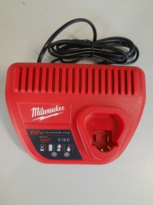 milwaukee c 12 c Ladegerät