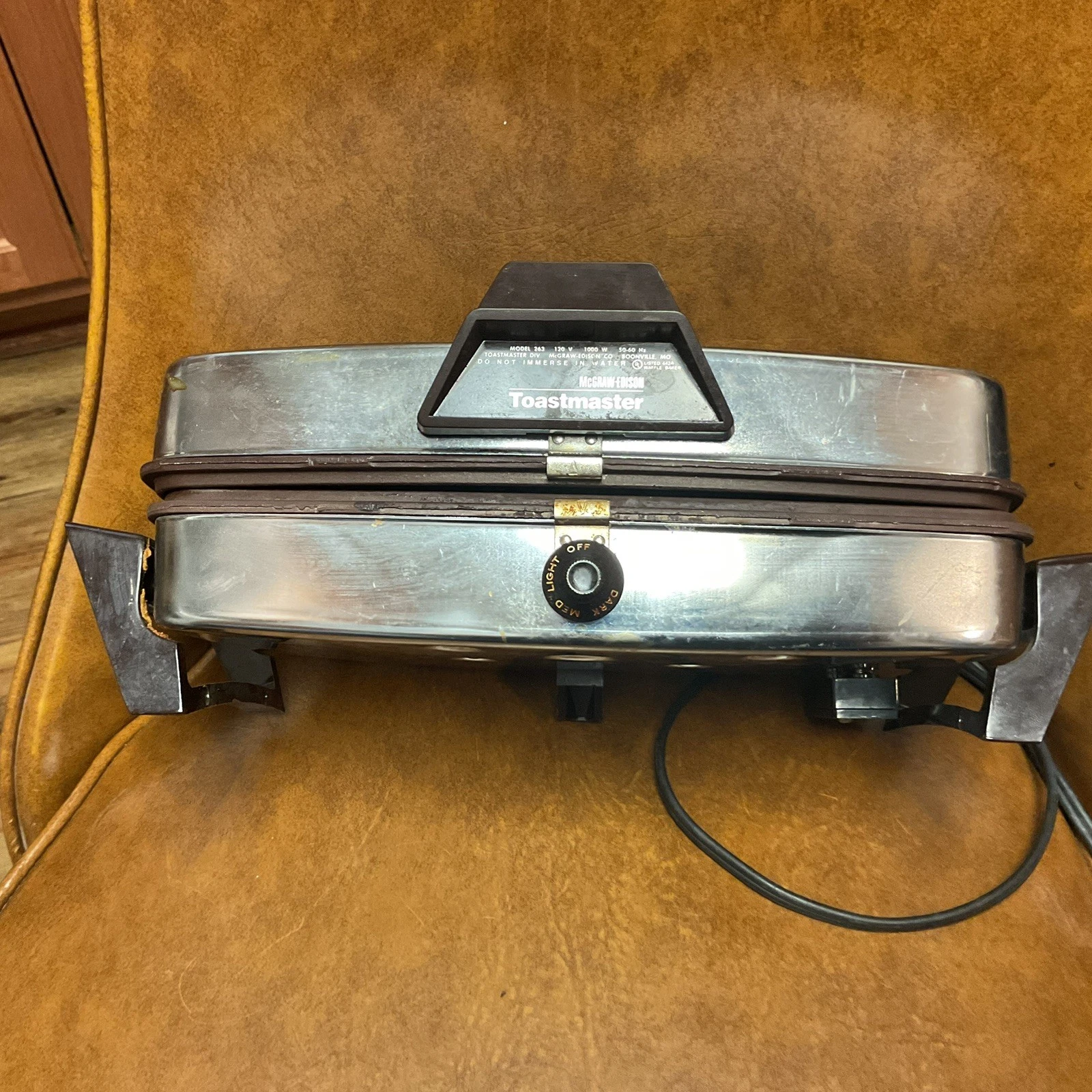 Vintage TOAMASTER Model 263 Elf. Waffle Maker Baker. Chrome.