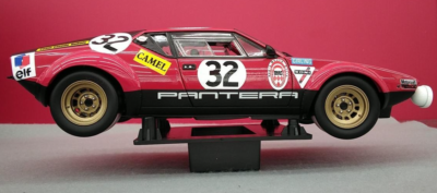 Kyosho 1/18 De Tomaso Pantera 1972 LM Diecast Red / Black Model