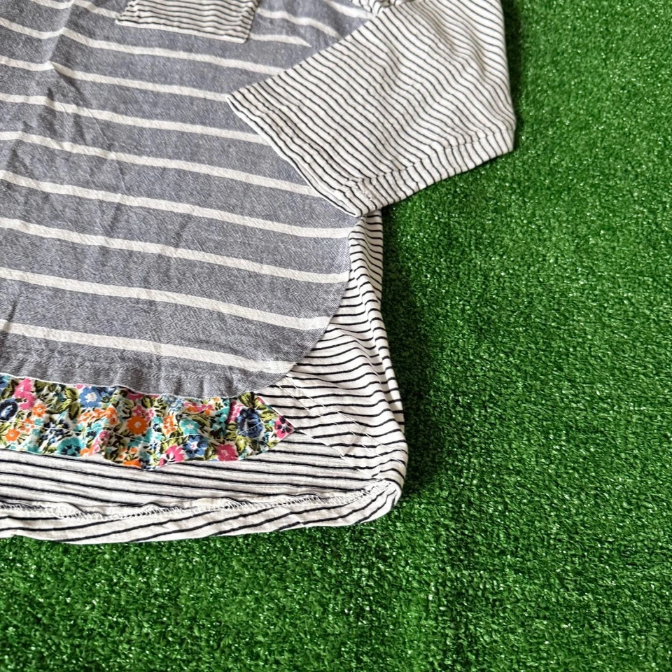 Top túnica Caribbean Joe manga 3/4 cuello barco rayas floral gris blanco talla M Foto 3 de 4