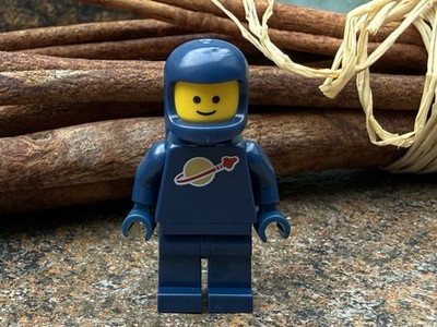 LEGO  Dark Blue Classic Spaceman Minifigur Space Astronaut  / NEU /