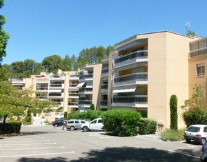 APPARTEMENT A CARNOUX 13470 4-5 PIÈCES ± 114m2